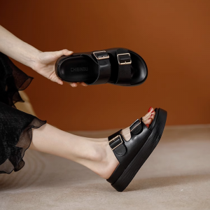 รองเท้าส้นเตารีด size 33
