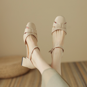 รองเท้าส้นสูง size 31 - 43