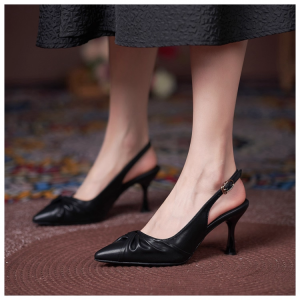 รองเท้าส้นสูง size 31 - 43