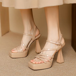 รองเท้าส้นสูง size 32 - 43