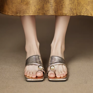 รองเท้าส้นสูง size 33 - 43