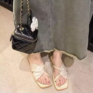 รองเท้าส้นแบน size 33